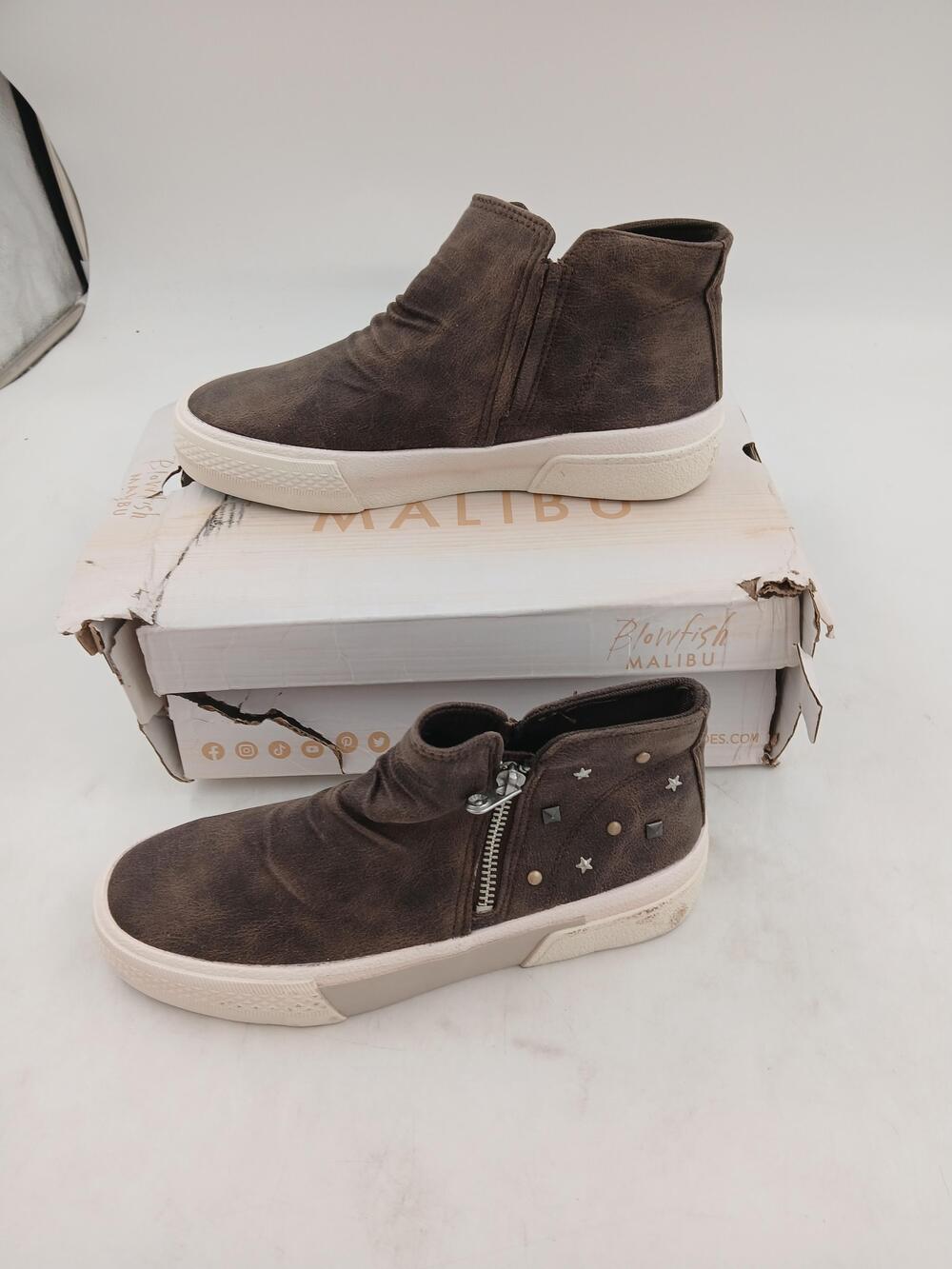 Blowfish Malibu Shoes Womens Size 7 Brown Studded Zip High Top Booties Sneakers